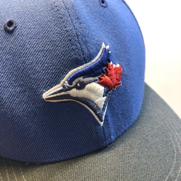 Toronto Blue Jays Kids Snap back baseball hat (47 brand) and Blue Jays Lanyard - Picture 8 of 14